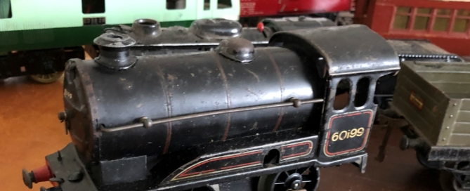Relato locomotora miniatura Iñaki Barrón de Angoiti